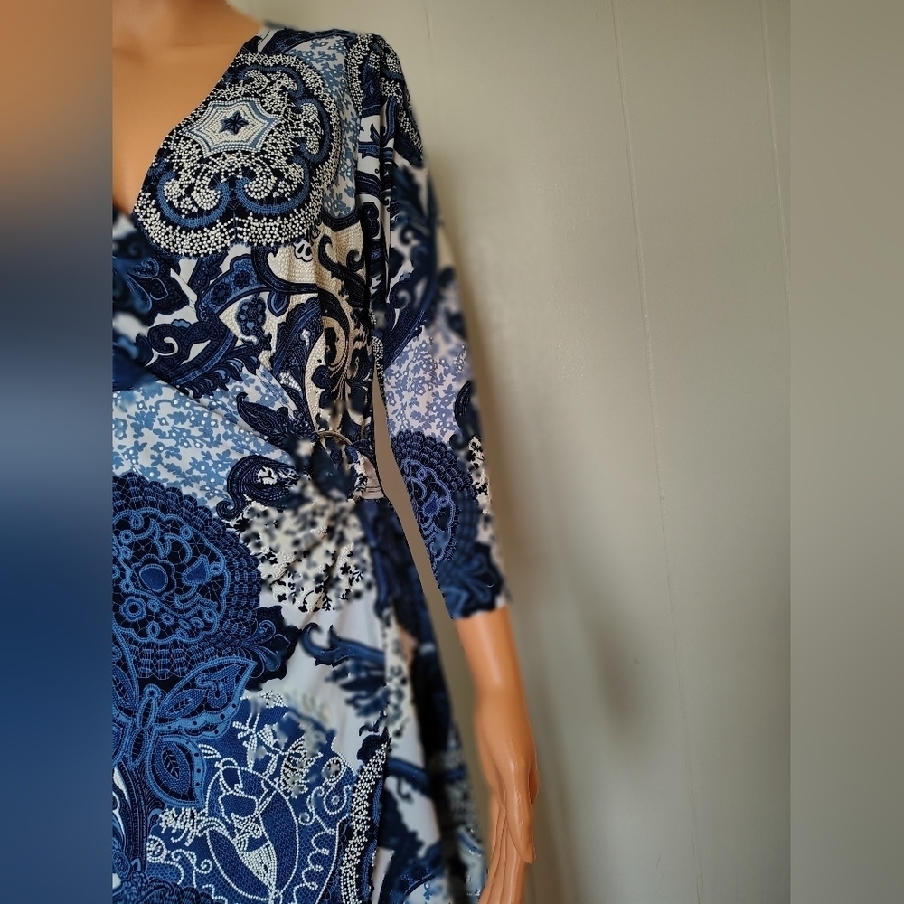 Glamour Blue Paisley Dress Size 12P - Picture 5 of 12